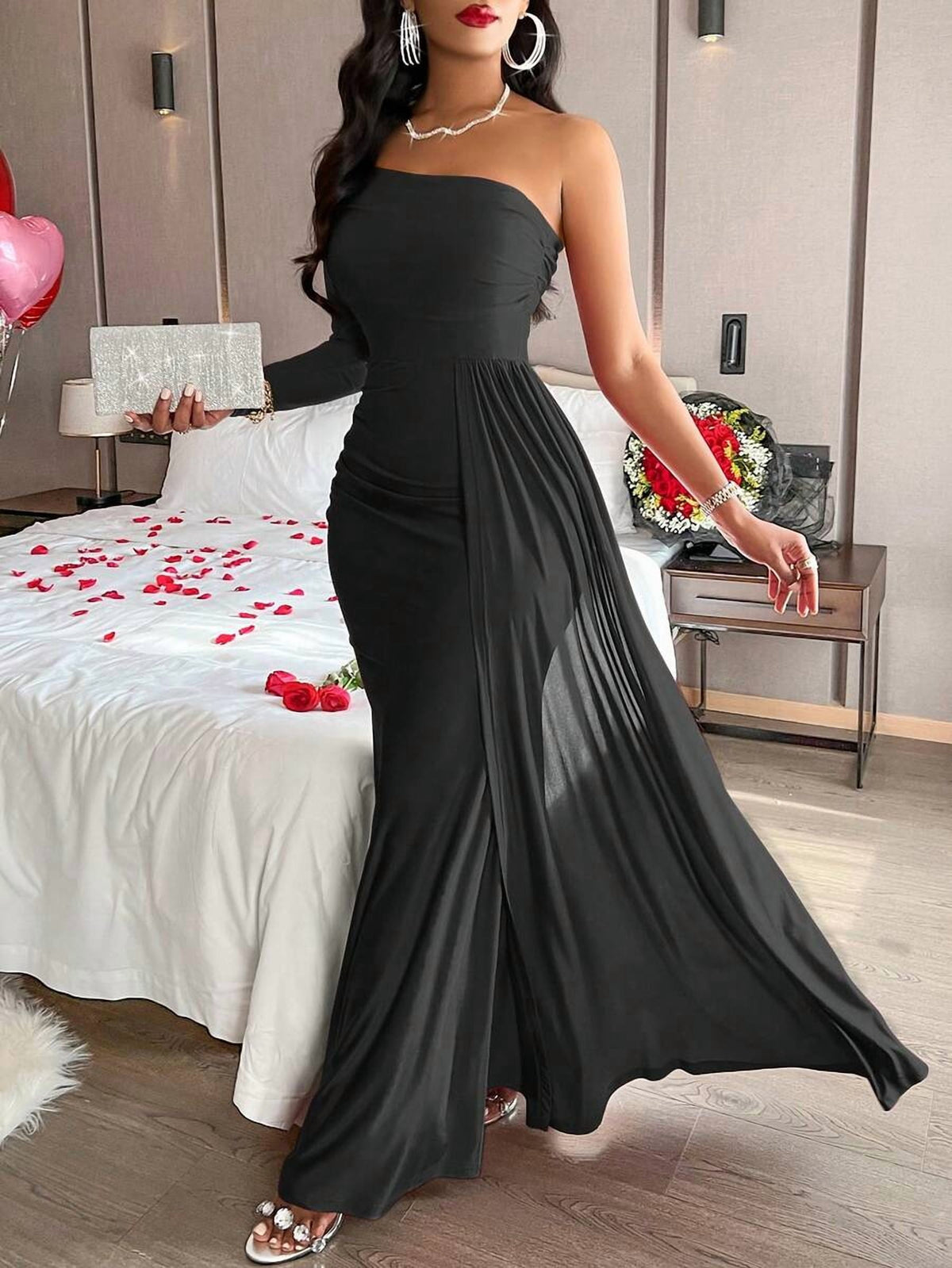 thumbnail image 4 of Womens Elegant Black One-Shoulder Maxi Dress with Asymmetrical Neckline, 4 of 6