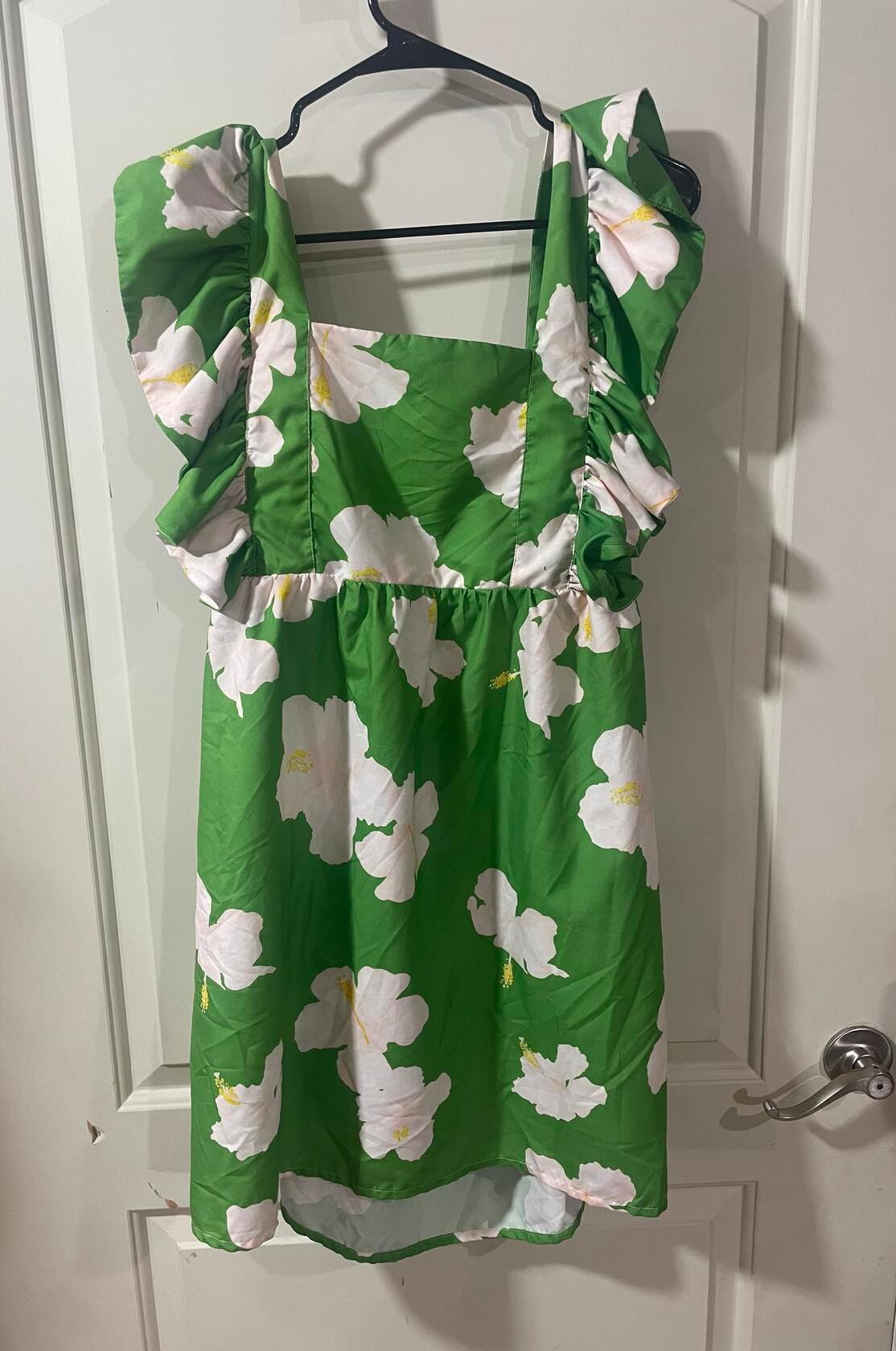thumbnail image 5 of The Lulo Project Floral Dress Women's XL Green Square Neck Retail:$310.00, 5 of 6